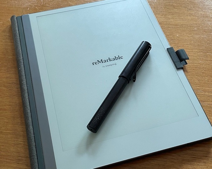 Pen holder for reMarkable 2 using Lamy All-star and Safari Twin EMR