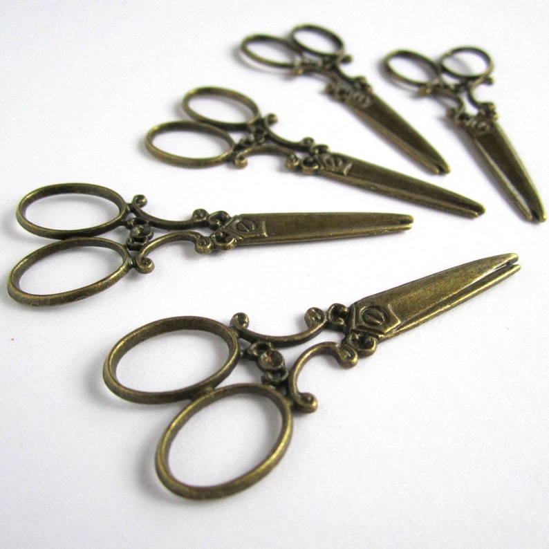Vintage scissor pendant charms
