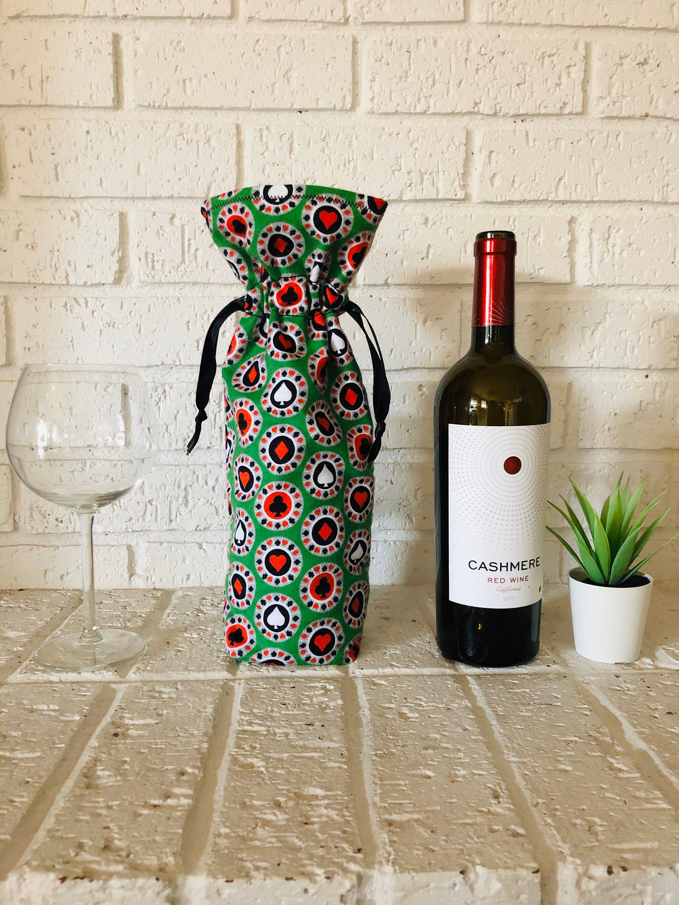 What Kind Of Purse To Take To Vegas