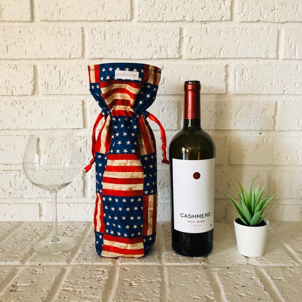 American Flag wine bag, American flag decor, Citizenship bbq party, USA flag, Rustic American Flag, Patriotic Gift, new citizen gift