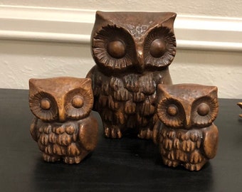 #2106 Owl on Wood Carving
