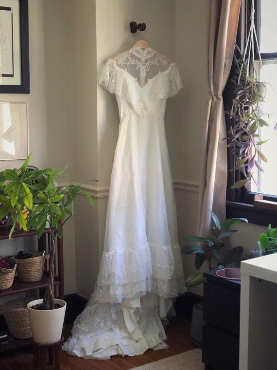Vintage Boho Wedding Dress