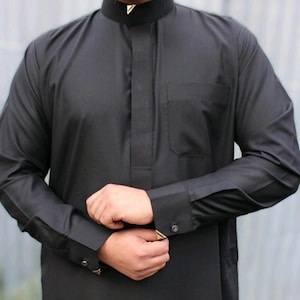 Men's Premium Buckle Jubba Thobe Black BOXED