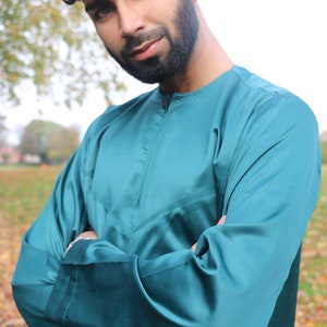 Men's Designer Emirati Omani Shiny Thobe Jubba 4 Colours Emerald