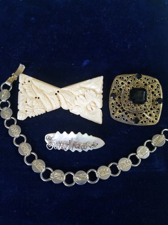 Romantic Victorian inspired brooch and bracelet lo