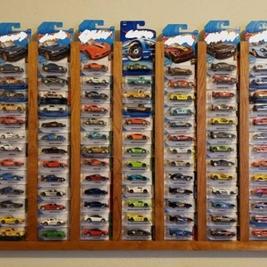 Tennessee Cedar 126 car hotwheel display