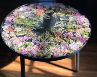 CUSTOM* Metal Rimmed Epoxy Side Table | Bouquet preservation| Wedding flower preservation | resin side table with dried flowers