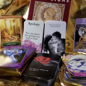 Compatibiliteitsrapport voor u en uw geliefde, samen met een volledige Tarot / Oracle-kaartlezing (wordt per e-mail verzonden).  Kaarten zijn NIET TE KOOP