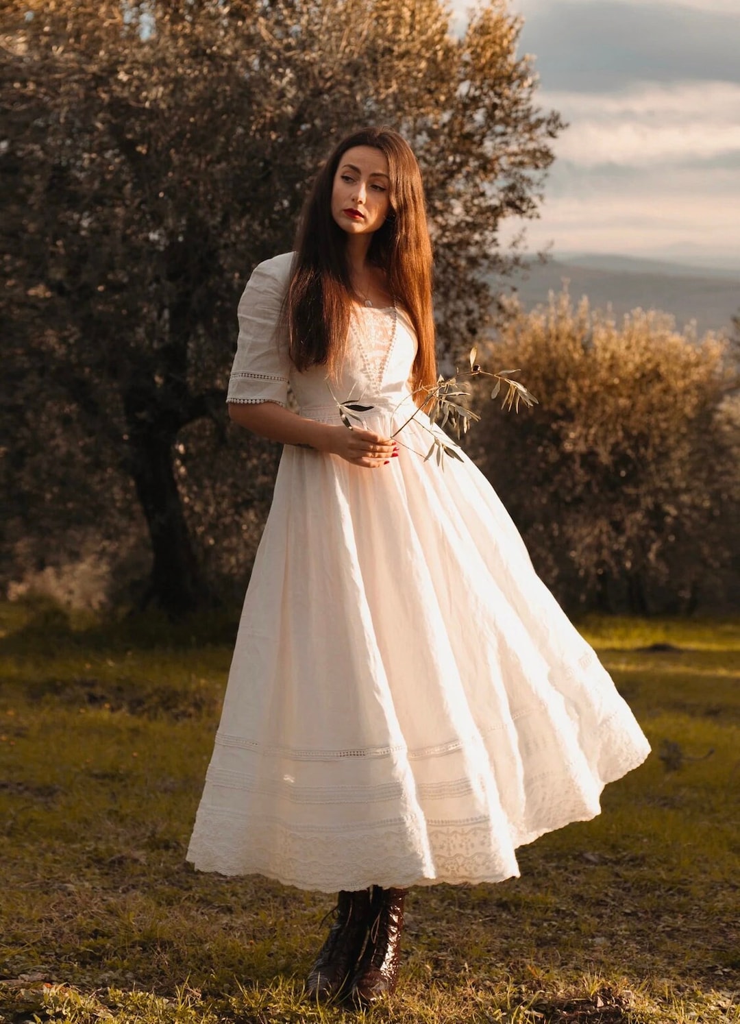 Abito da sposa in pizzo: abito da sposa in stile edoardiano in