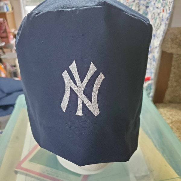 XL / XXL NY Yankees tie back scrub hat