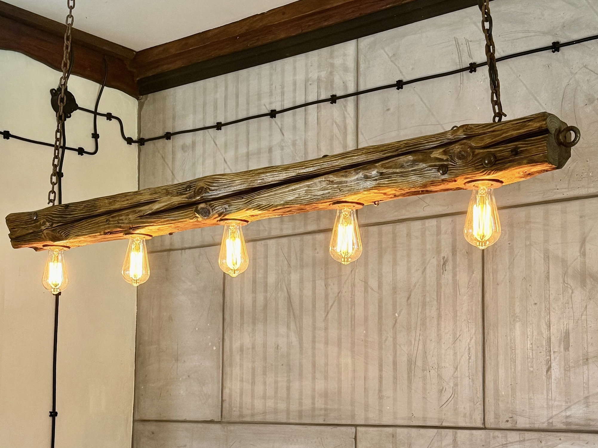 Rustic Style Wooden Hanging Lamp on Chains With Decorative