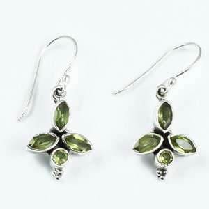 Natural Peridot Earrings, 925 Sterling Silver Earrings, Flower Design , Faceted Gems Earrings, Silver Earrings, Earring For women
