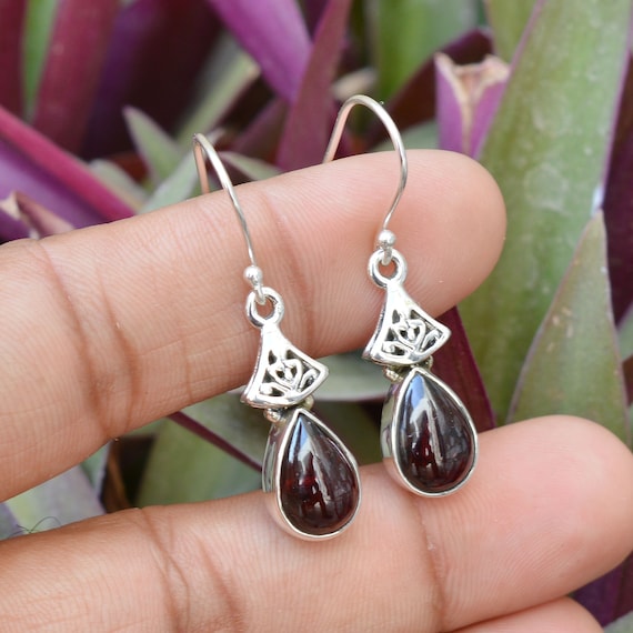 Sterling Silver Dangle Earrings - Garnet Sterling Silver Dangle Earrings - Garnet