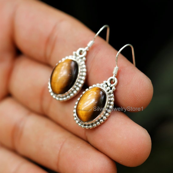 Timeless Glamour: Red Tiger Eye Jewelry for Enduring Allure