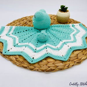 Crochet frog lovey pattern, Amigurumi frog lovey blanket, crochet security blanket image 6