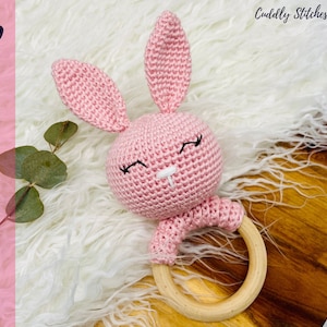 Sleepy bunny crochet rattle pattern, crochet baby rattle, crochet wooden rattle, Amigurumi bunny pattern image 1