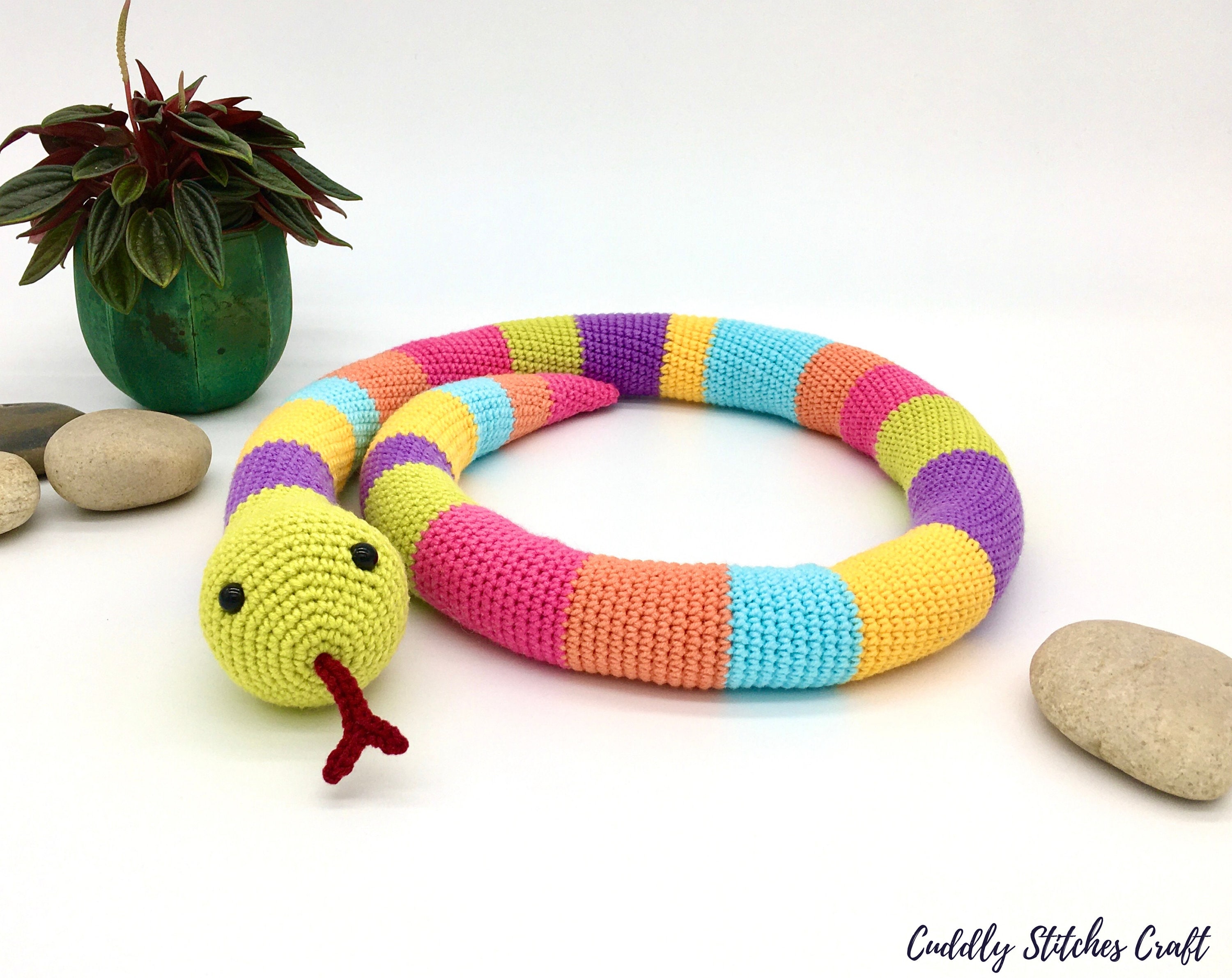 36 Snake Crochet Patterns to Stitch: Amigurumi, Plush, No-Sew, and Giftable Designs 16 No-sew Snake crochet