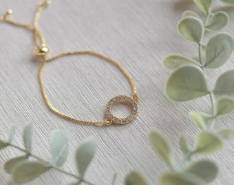 Gold Kreis Charm Slider Armband, Minimalistisches verstellbares Armband mit Diamanté Enden, eleganter Alltag, Hochzeitsschmuck, Geschenk für Sie