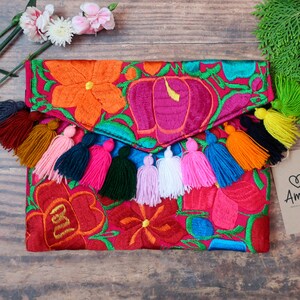 Bohemian Embroidered Handbag, Mexican Clutch, Huipil Purse, Ethnic Clutch Bag, Floral Boho Clutch, Mothers day gift, Cinco de Mayo