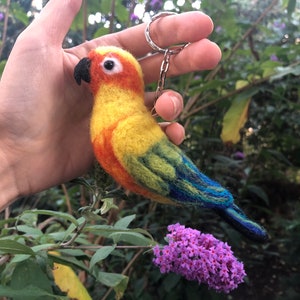 Pet Portrait Keychain/ Portrait pour animaux de compagnie/ Porte-clés Perroquet/ Porte-clés figurine Perroquet/ Porte-clés Ara/ Perroquet OOAK