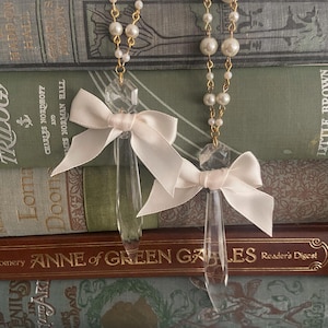Crystal Drop Necklace - Pearl & Gold