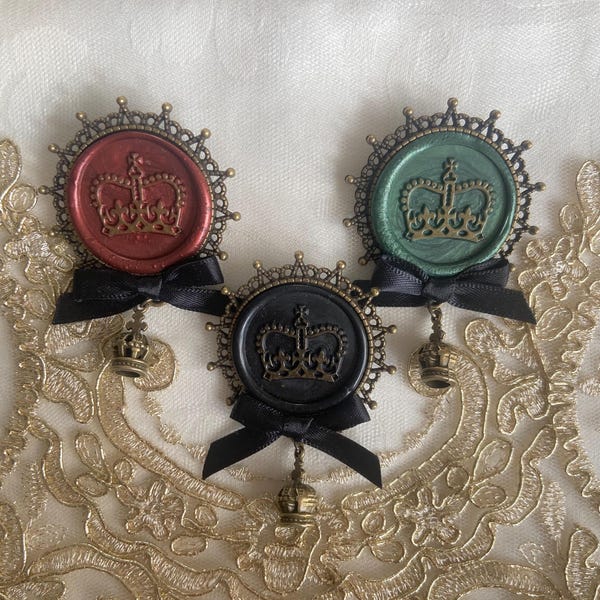Crown Brooch