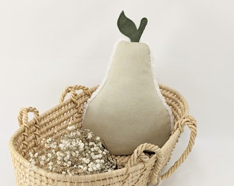 Cushion - PEAR shape GREEN