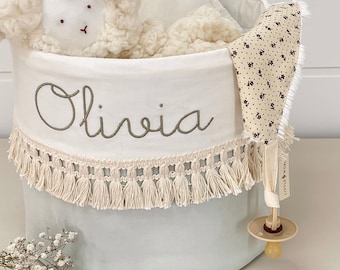PERSONALIZED basket with your child's first name in green cotton