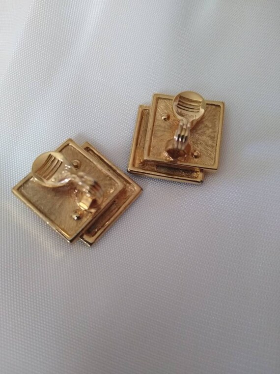 Vintage Monet Black Enamel and Gold Tone Square C… - image 5