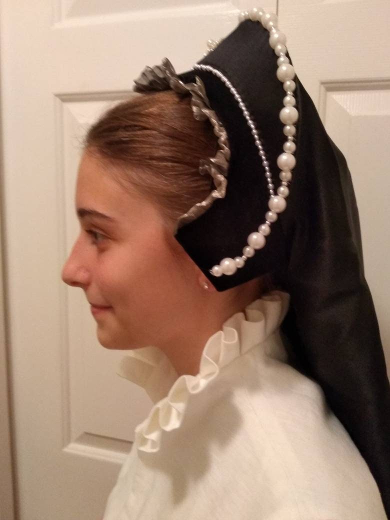 Black and silver French hood
