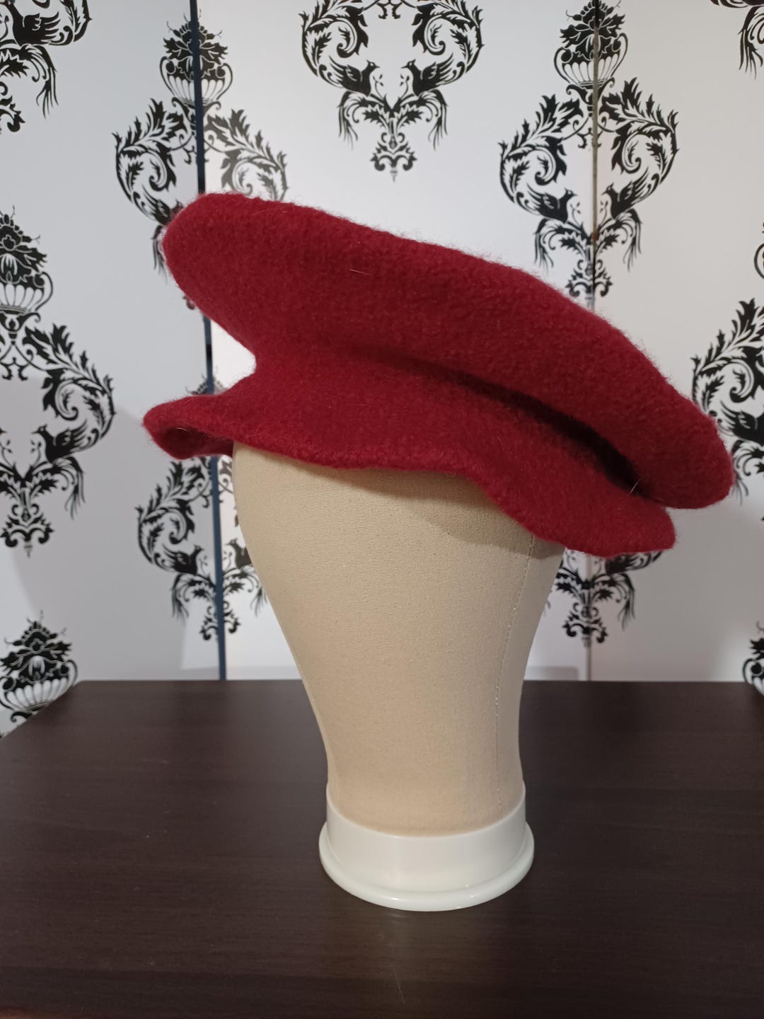 Red Codro Wool Cap Felted Wool Tudor Cap in Red, Size Small - Etsy