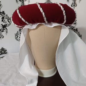 Anna&#39;s medieval padded roll, veil not included
