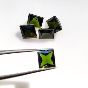 AAA Green Tourmaline square Princess Cut 3MM, 4.5MM, 5MM Size VS Quality / Beautiful Green Loose Gemstone / Price per piece
