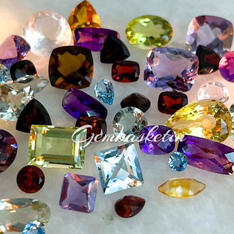 Lot de pierres semi-précieuses mélangées naturelles en vrac avec plusieurs formes, tailles et couleurs. Parfait pour la fabrication de bijoux DIY image 4