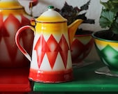 Vintage Emo Celje White Yellow Red 2L Enamel Kettle Spray Stencil Made Yugoslavia 1950s Retro home Decor Rustic Enamelware Kitchenware