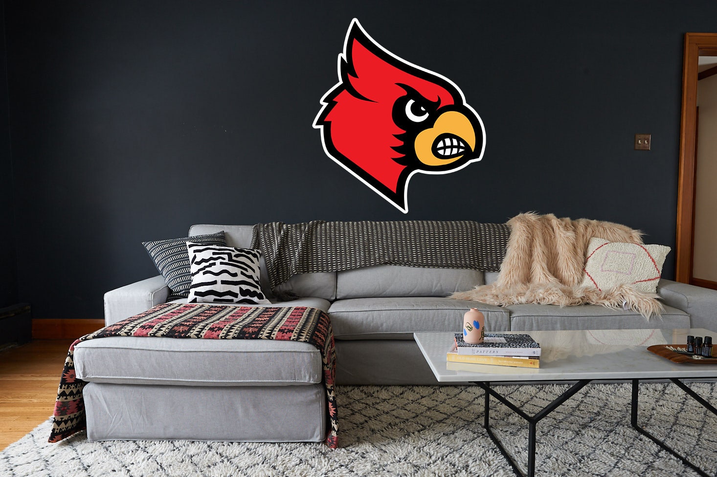 Louisville Cardinals 4-Inch Round Basketball Vinyl Decal Sticker