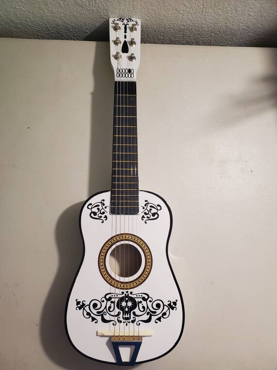 Customize Coco a toy Guitar - Etsy México Customize Coco a toy Guitar - Etsy México