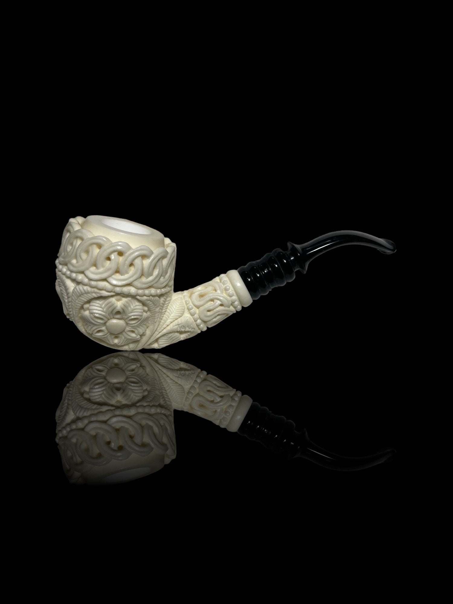 Tekin Meerschaum, floral  pipe