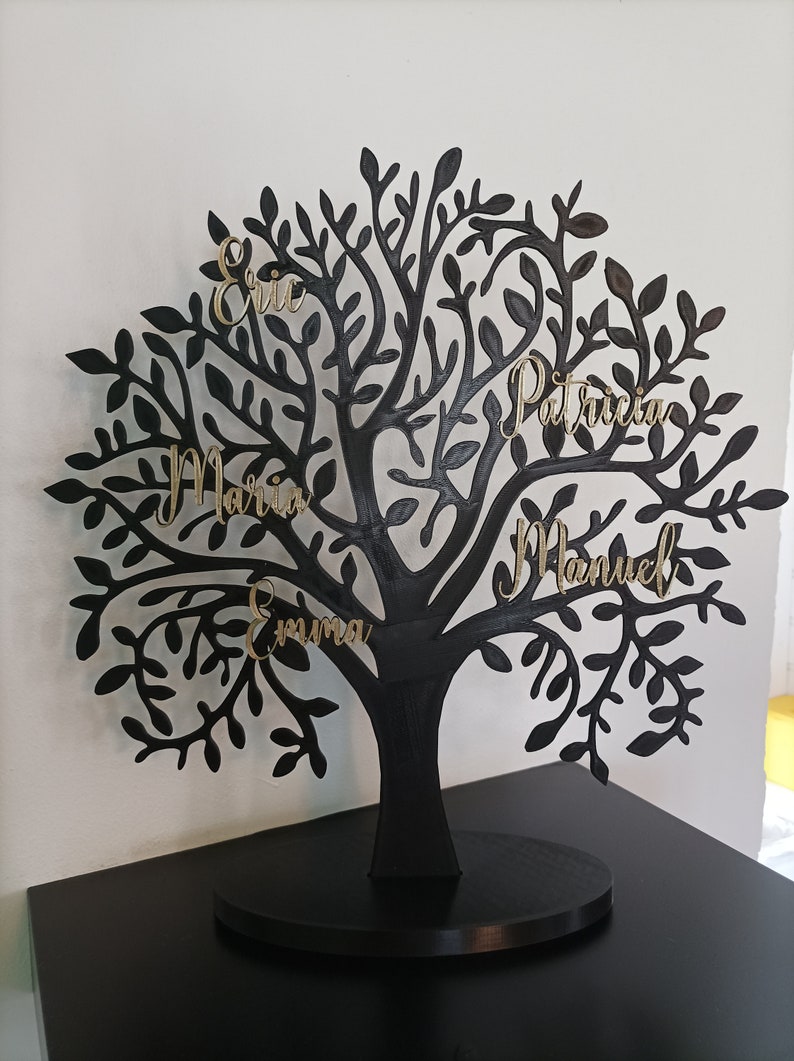 Tree of life on base to personalize 3D image 9