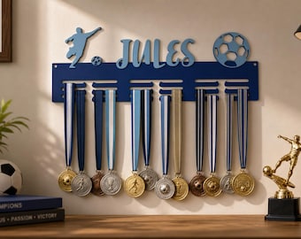 Support médaille foot personnalisé | Porte médailles prénom football | Porte-médailles joueur foot | Déco chambre garçon