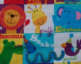 Flanelle ultra douce, imprimé animal aux couleurs vives... pour votre tout-petit alors qu'il s'endort ou pour ses balades quotidiennes dans sa poussette ! Taille parfaite ! 40"x44**