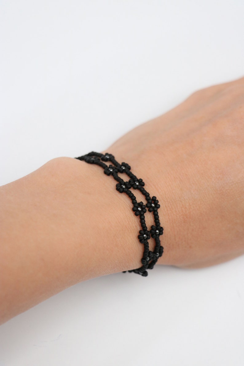 Dainty Black Daisy Choker Beaded Flower Choker Seed Bead - Etsy