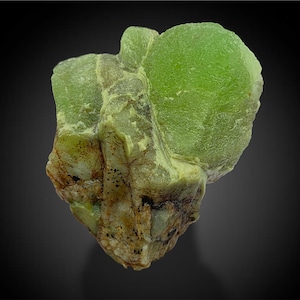 84 Gram Peridot Mineral Specimen: Lustrous Green Crystal from Pakistan