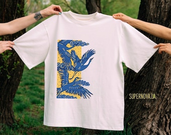 Crane Print T-Shirt – Japanese Minimalist Unisex Tee, Flying Bird Graphic