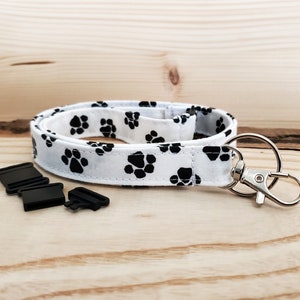 Paw Print Breakaway Lanyard for Pet Lovers & Vets, Teacher and Nurse Safety Quick Release Lanyard, Footprint Neck Strap, Access Card Holder
