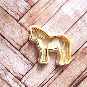 Pinto horse - cookie cutter set