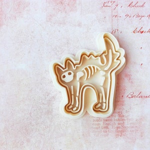 Cat skeleton cookie cutter set image 1