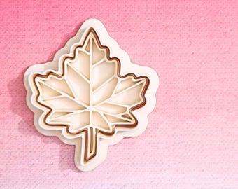 Maple leaf - cookie cutter set