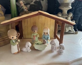 Avon Precious Moments Nativity Set (Missing Some)