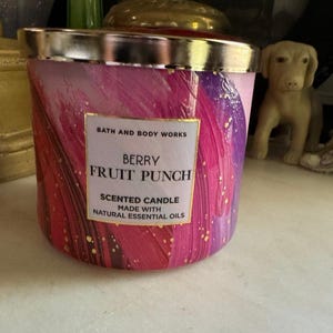 Vela de 3 mechas con aroma a ponche de frutos rojos de Bath and Body Works